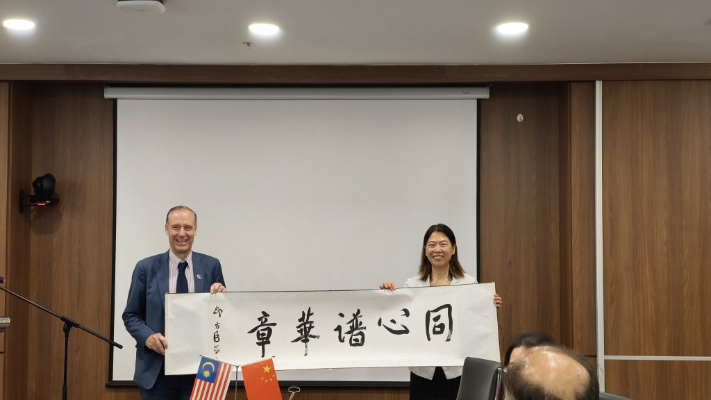 淄博回访赛城大学05 淄博回访赛城大学05